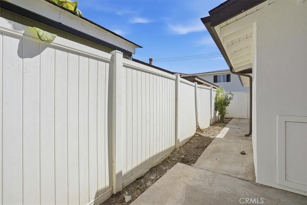 16402 San Jacinto Property Photo 21