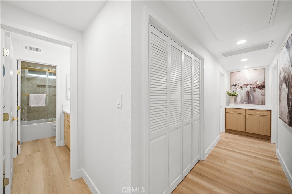 101 W Madison Avenue Property Photo 24