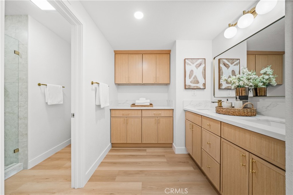 101 W Madison Avenue Property Photo 36