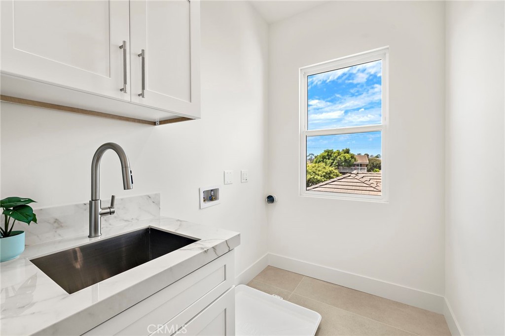 8719 Hummingbird Property Photo 30