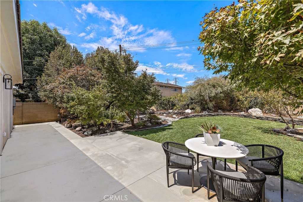 8719 Hummingbird Property Photo 44