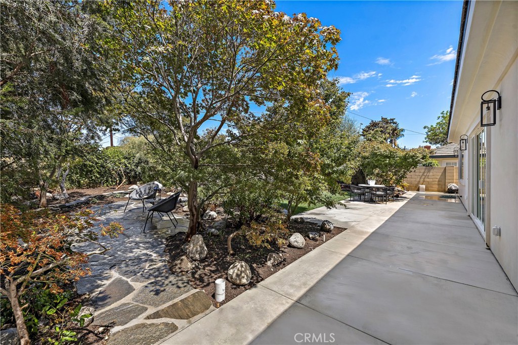 8719 Hummingbird Property Photo 45