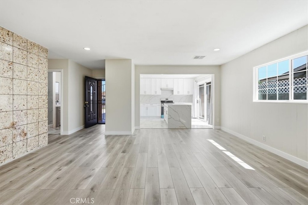 10112 Traylor Way Property Photo 11