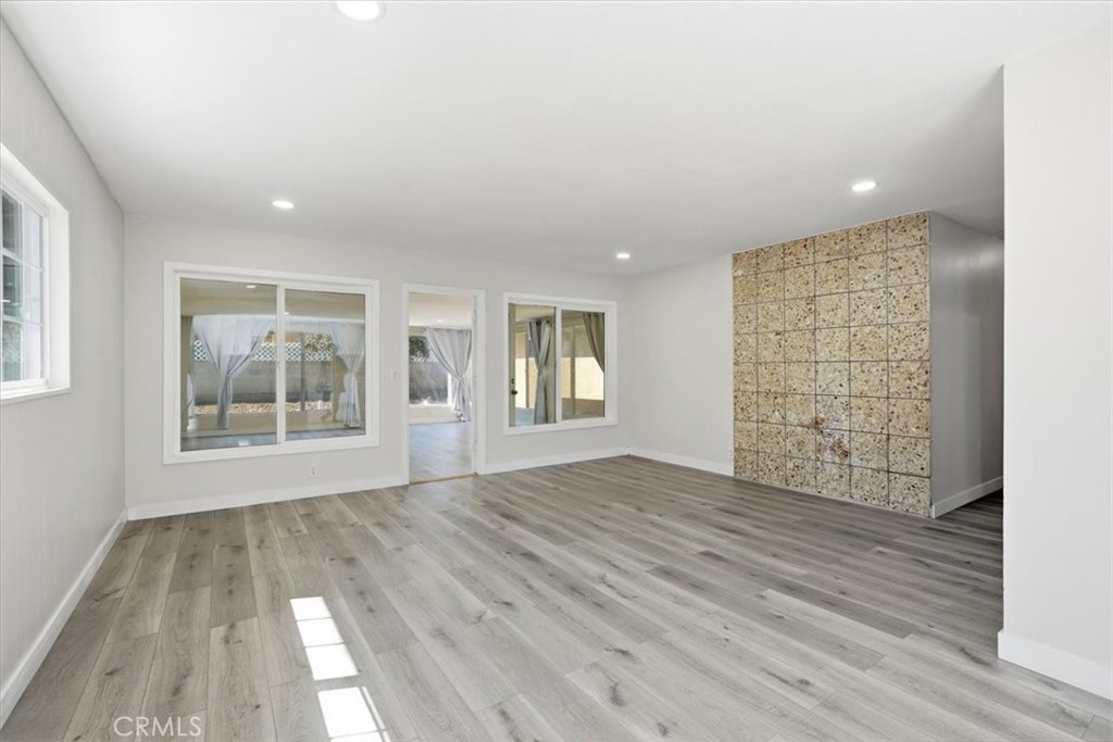 10112 Traylor Way Property Photo 14