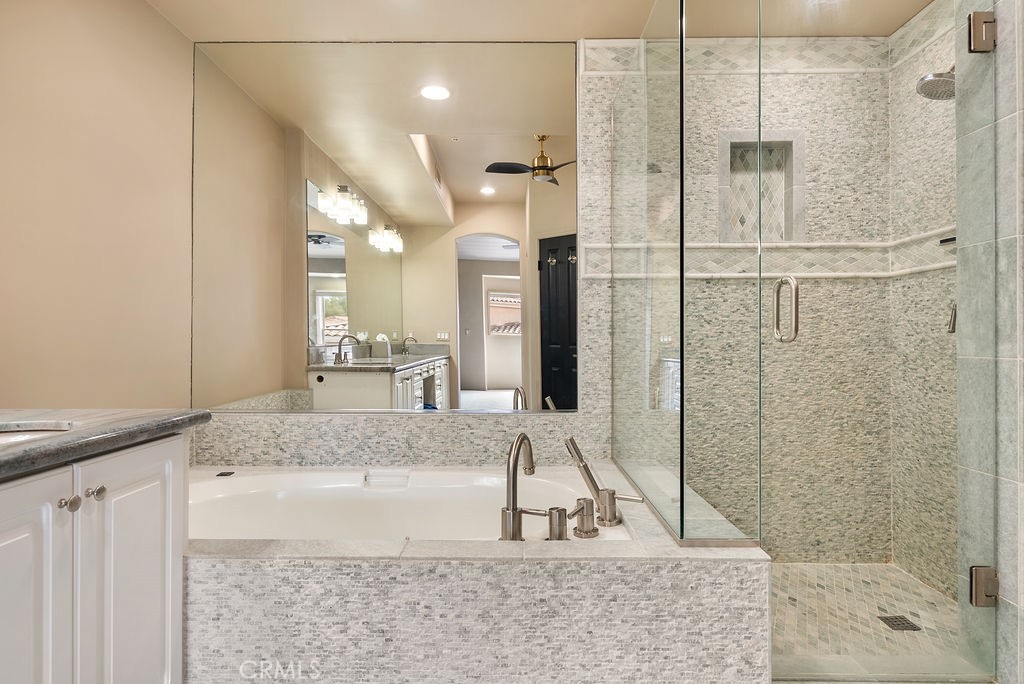 22 Plaza Caloroso Property Photo 23