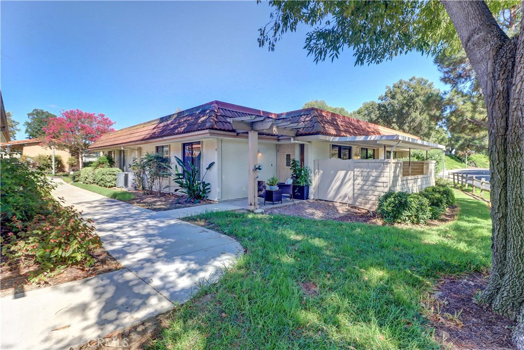 3059 Via Serena S C Property Photo 1
