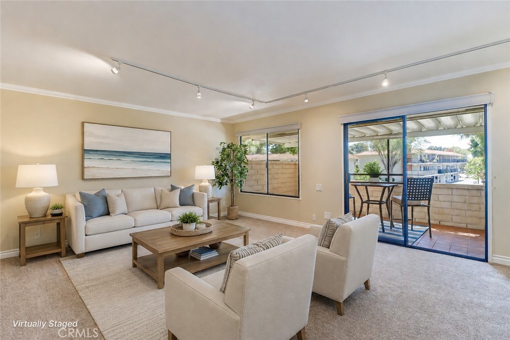 3059 Via Serena S C Property Photo 4