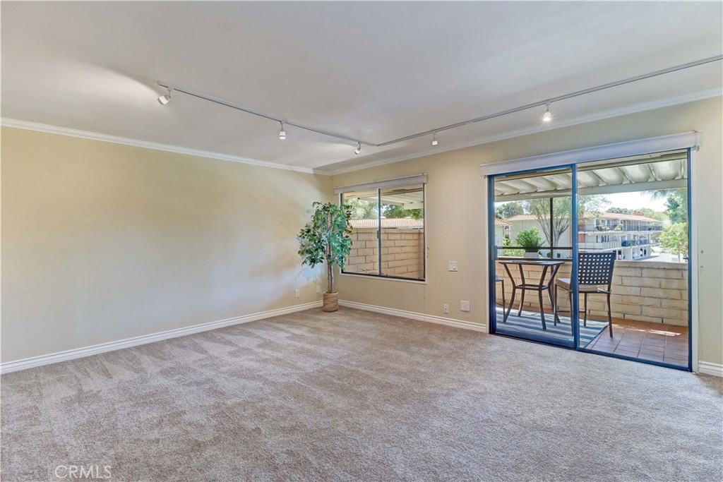 3059 Via Serena S C Property Photo 11