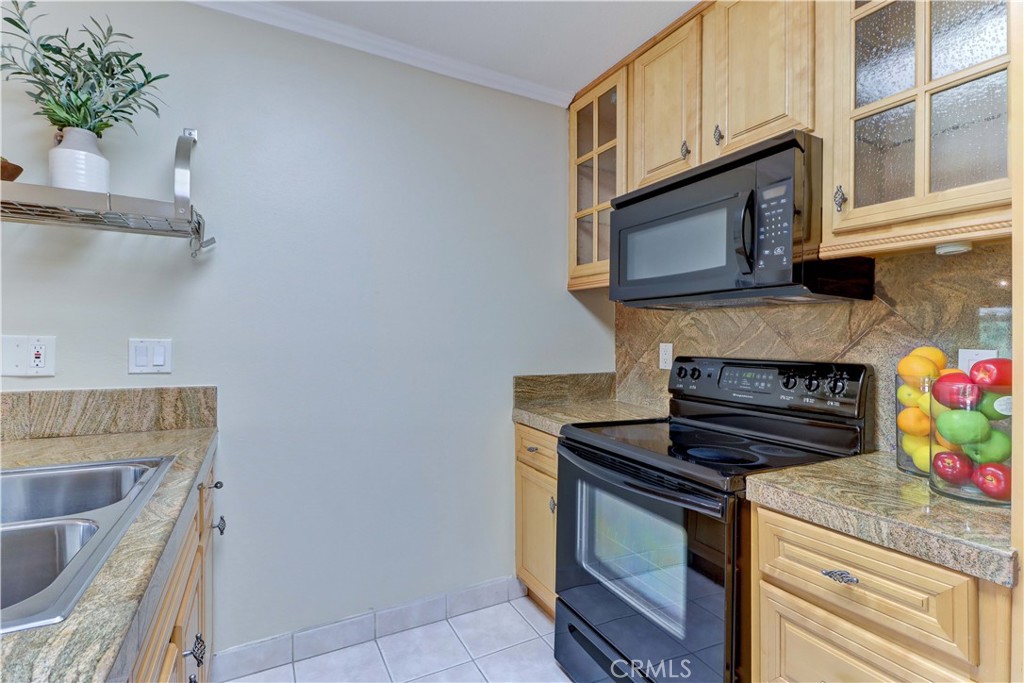 3059 Via Serena S C Property Photo 17