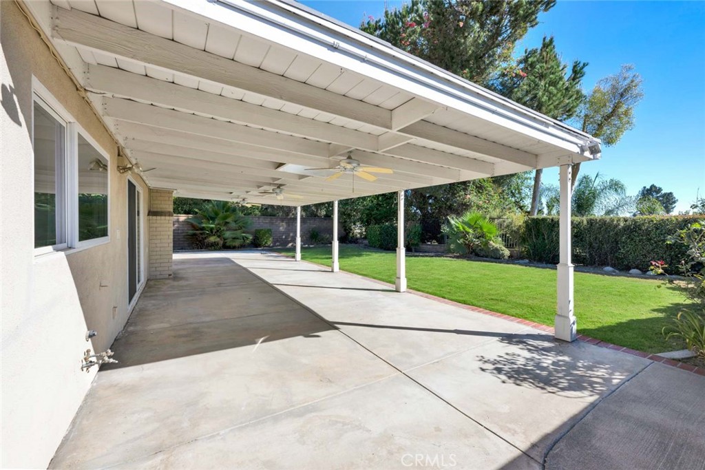 26002 Via Del Norte Property Photo 37