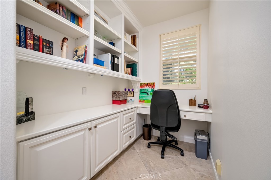 17 Winslow Property Photo 24