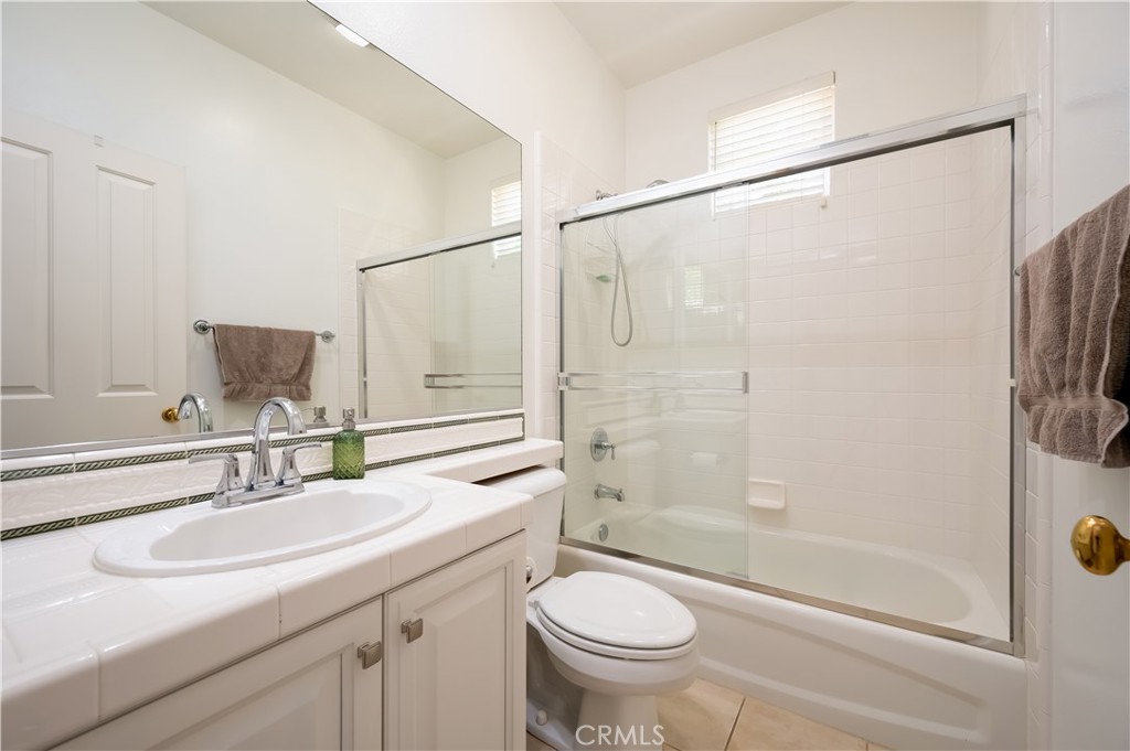 17 Winslow Property Photo 26