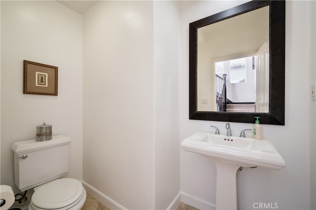 17 Winslow Property Photo 33