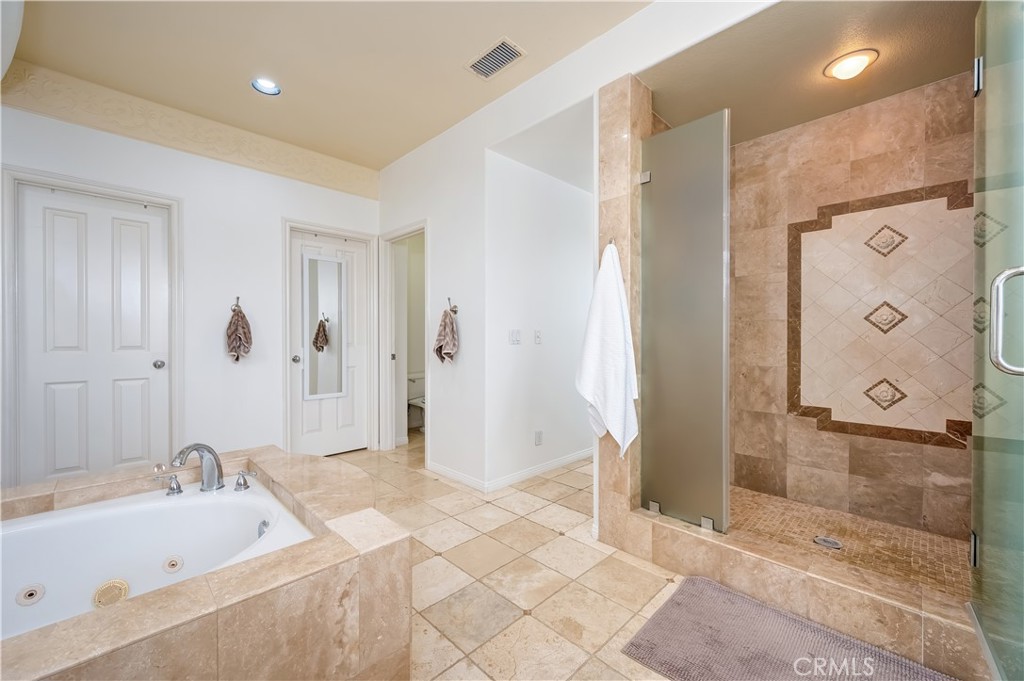 17 Winslow Property Photo 41