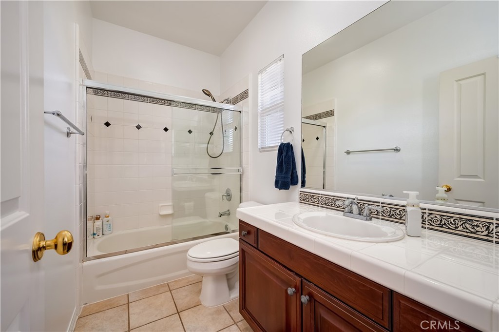 17 Winslow Property Photo 48