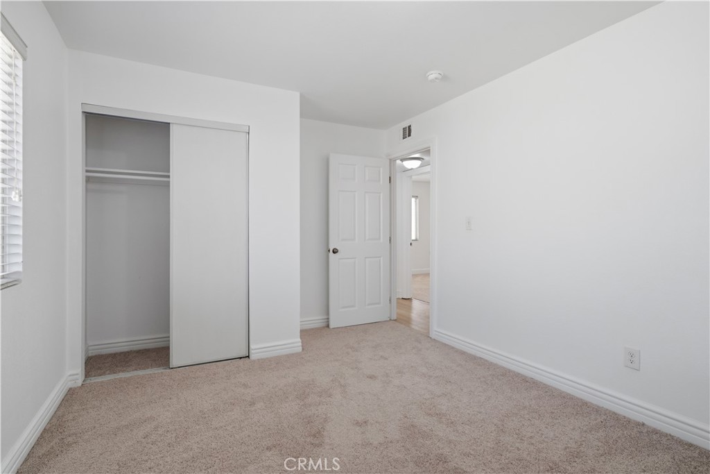 1353 W 60th Property Photo 19