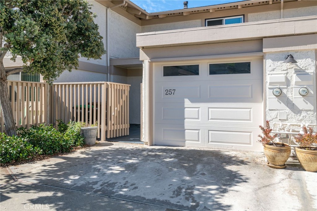 257 Avenida Adobe Property Photo 3