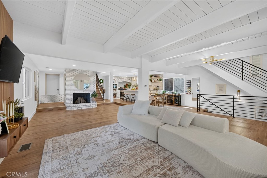 30916 Glen Oak Property Photo 11
