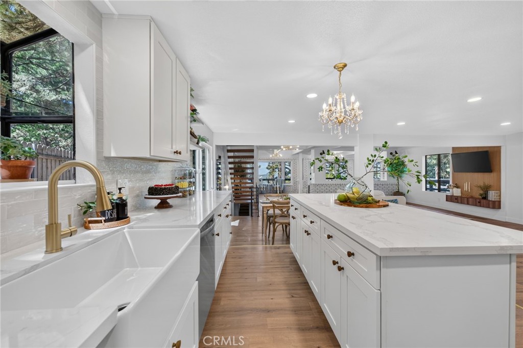 30916 Glen Oak Property Photo 16