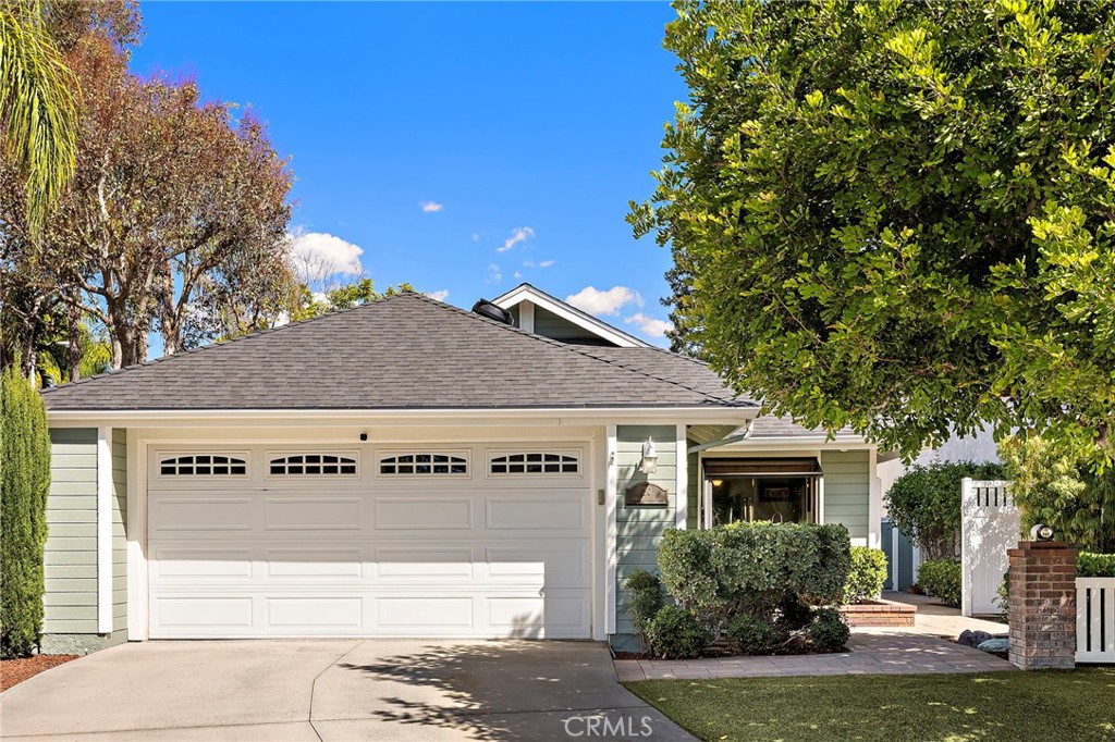 30 Oxbow Creek Property Photo 1
