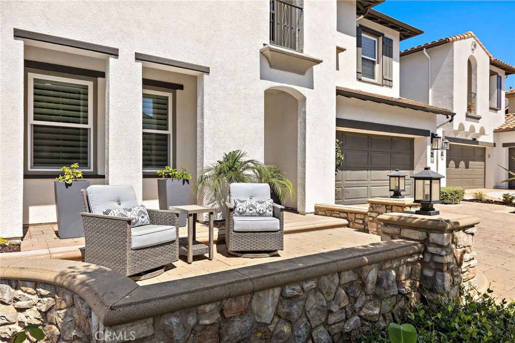 39 Via Armilla Property Photo 3
