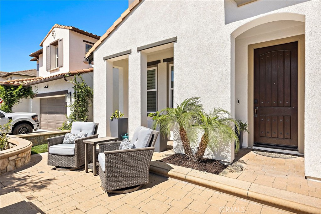 39 Via Armilla Property Photo 4