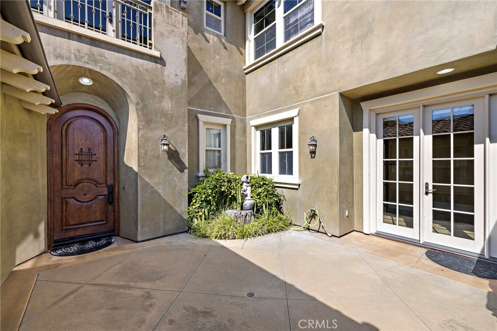 18 Via Cima Property Photo 2