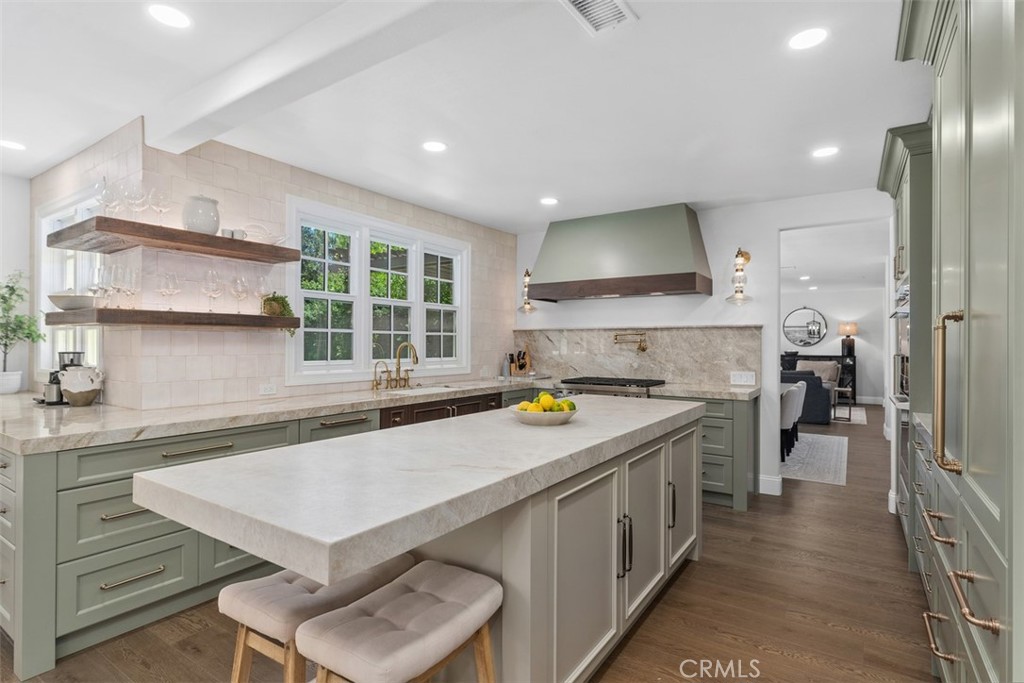 23182 Via Celeste Property Photo 2