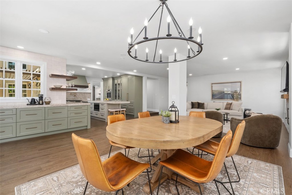23182 Via Celeste Property Photo 3
