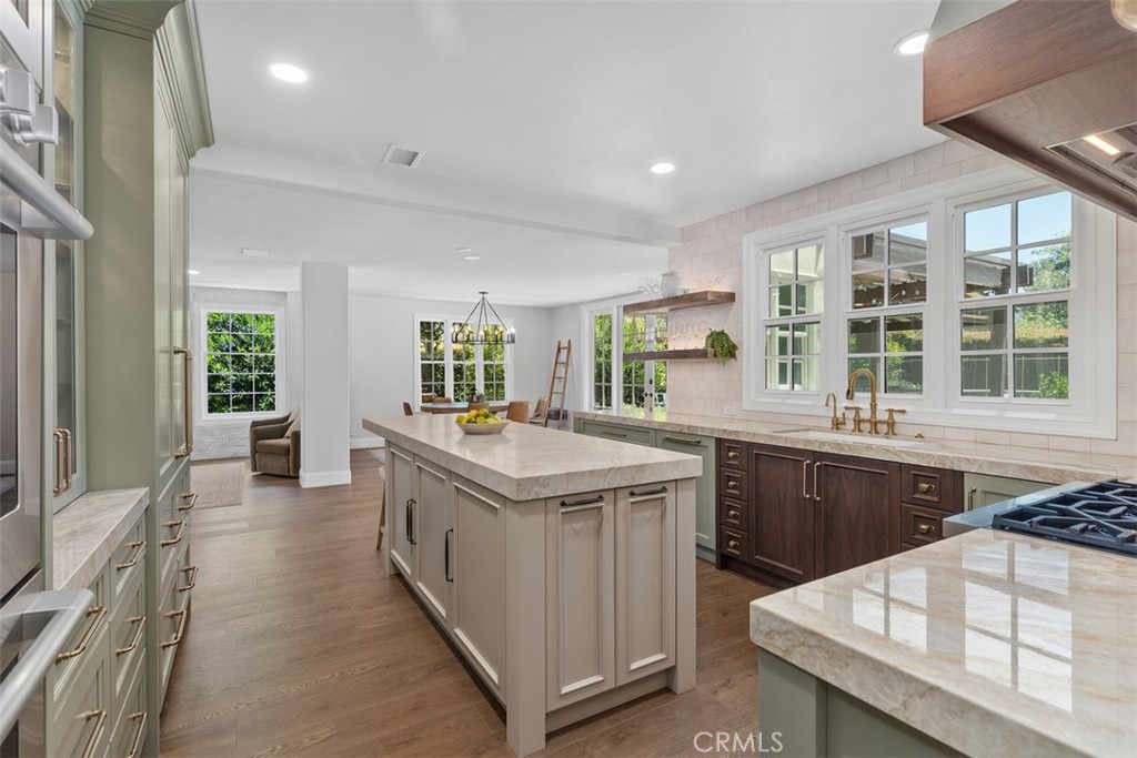 23182 Via Celeste Property Photo 7