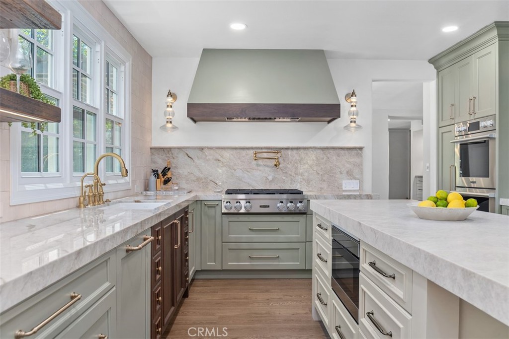 23182 Via Celeste Property Photo 8