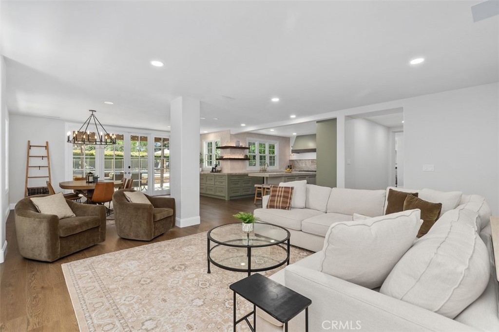 23182 Via Celeste Property Photo 9