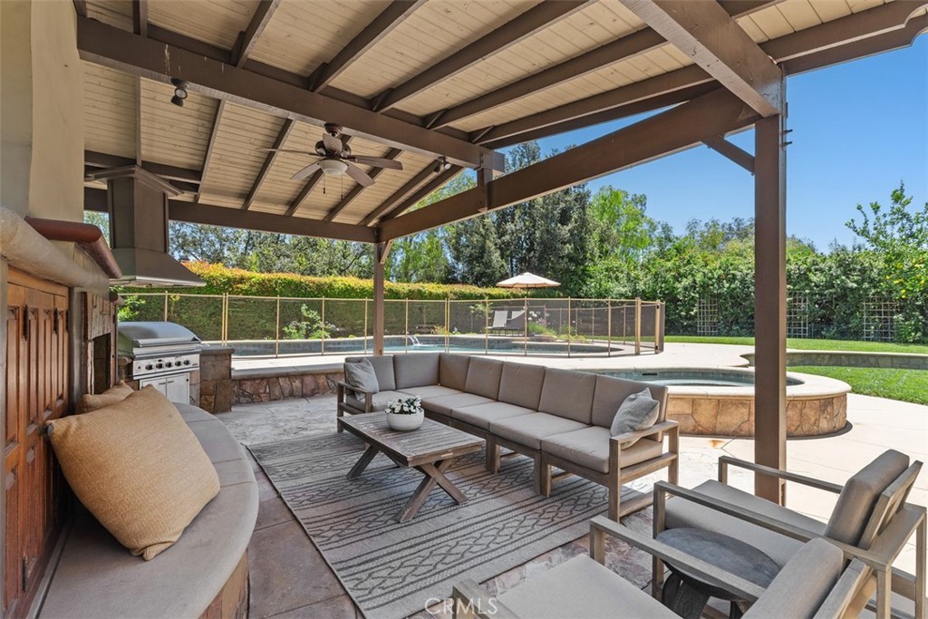 23182 Via Celeste Property Photo 28
