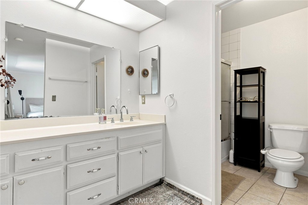 1361 S Walnut 3875 Property Photo 17