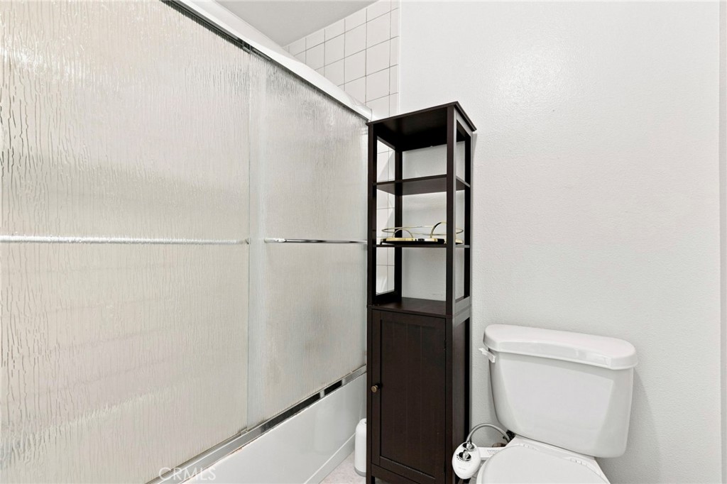 1361 S Walnut 3875 Property Photo 18