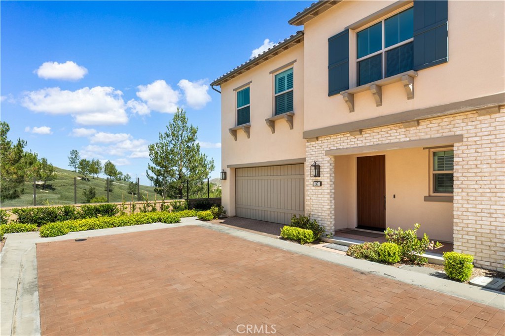 147 Fairgreen Property Photo 2