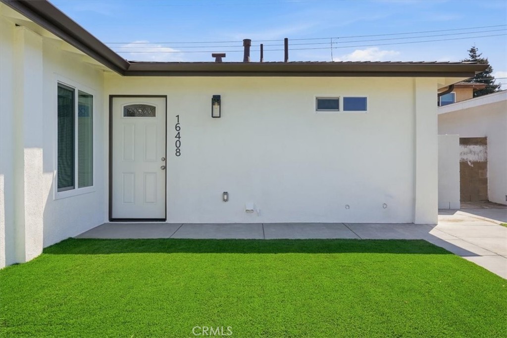16402 San Jacinto Property Photo 1