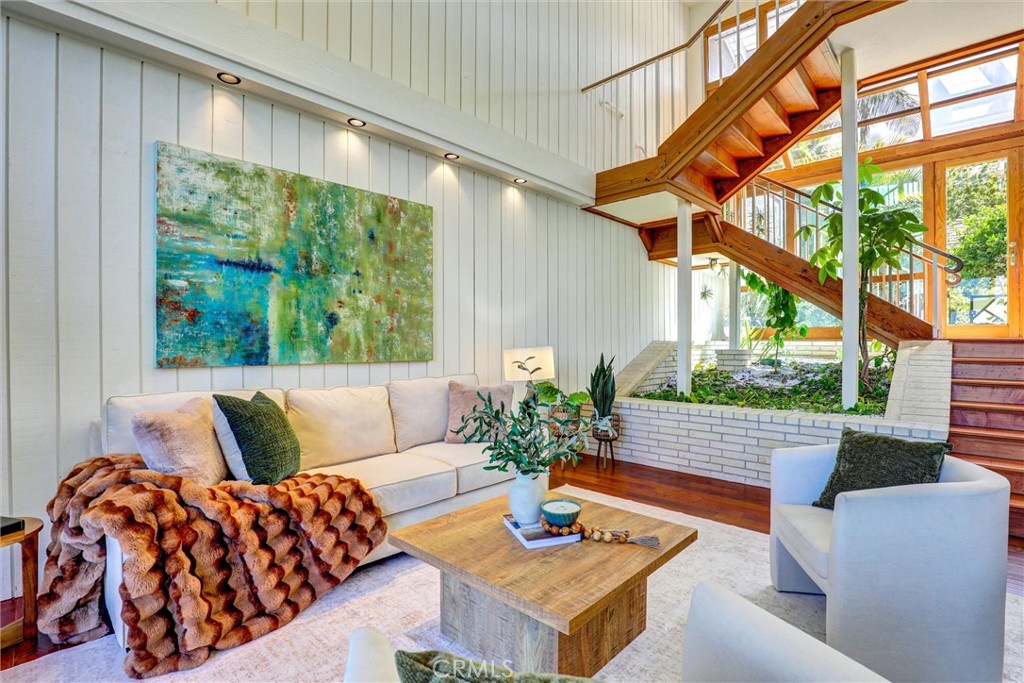 1 Saint Tropez Property Photo 13