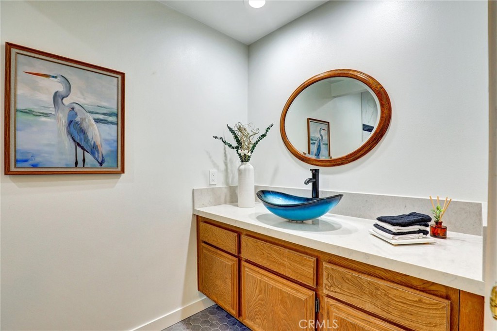 1 Saint Tropez Property Photo 32