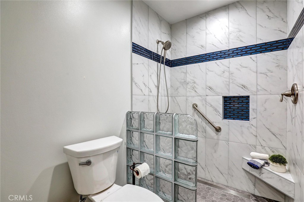 1 Saint Tropez Property Photo 33