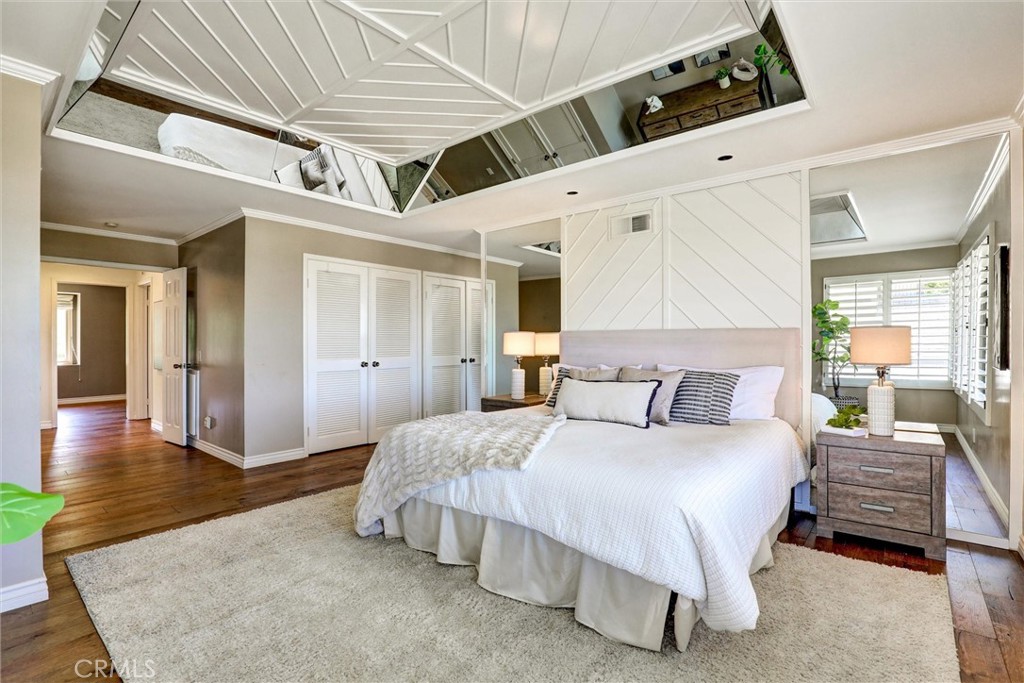 1 Saint Tropez Property Photo 38