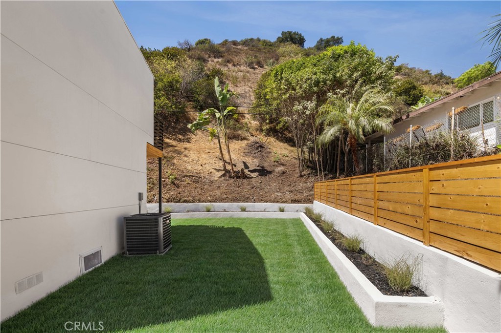 1643 San Ysidro Drive Property Photo 44