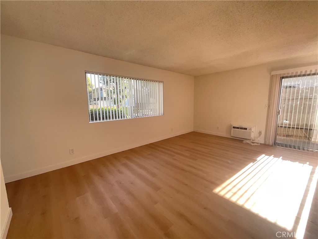 2672 Milton Avenue A Property Photo 3