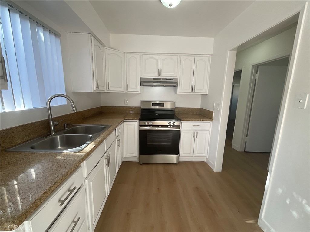 2672 Milton Avenue A Property Photo 13