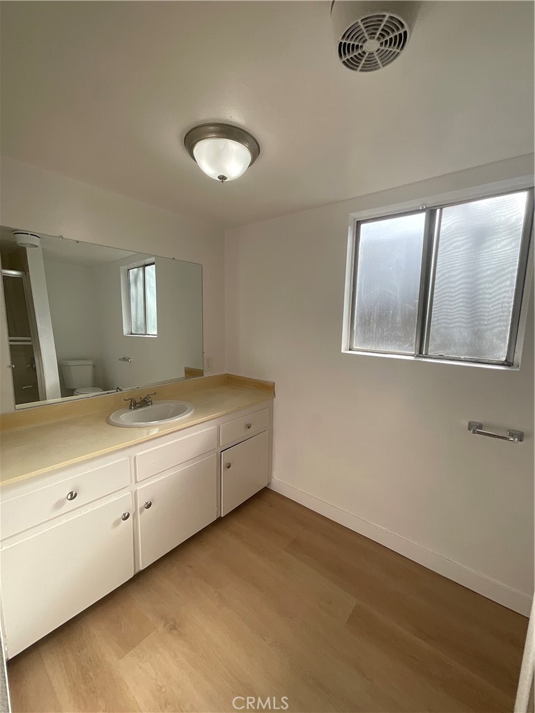 2672 Milton Avenue A Property Photo 23