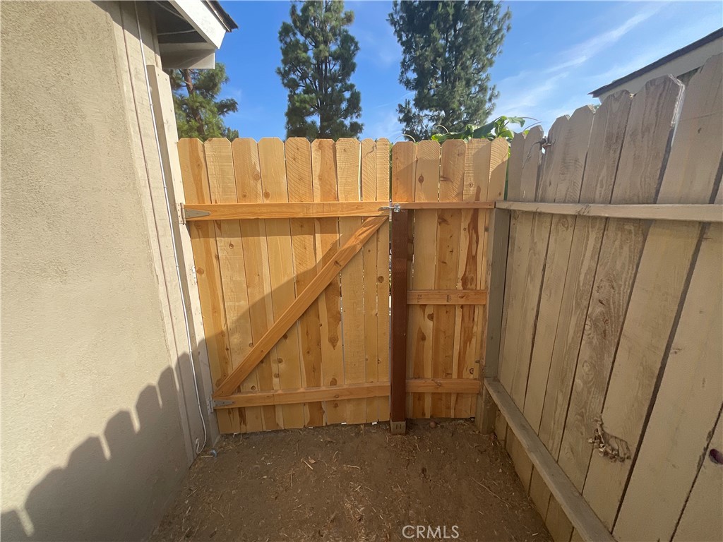 2672 Milton Avenue A Property Photo 25