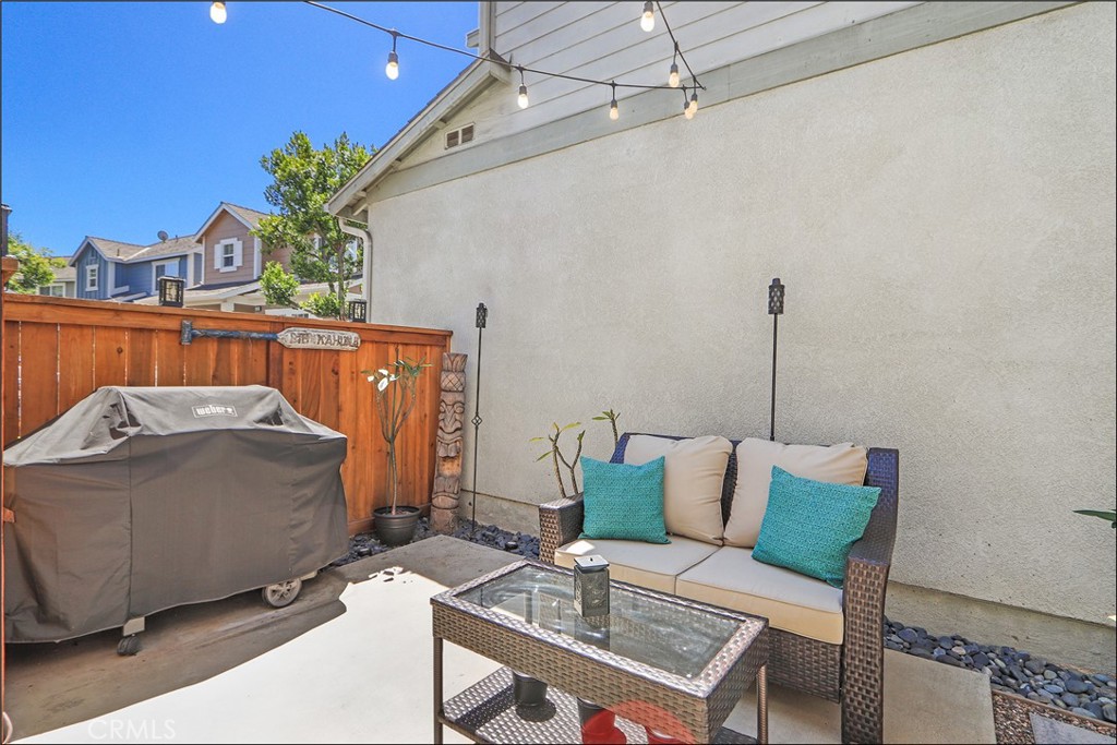 9 Picket Property Photo 4