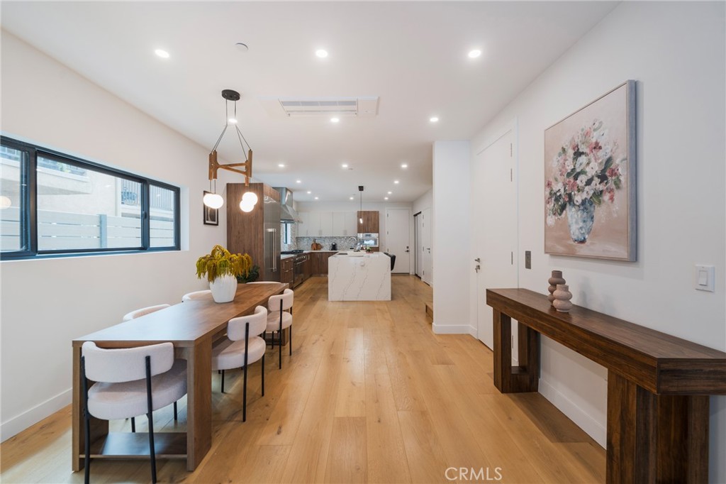 424 20th Property Photo 7