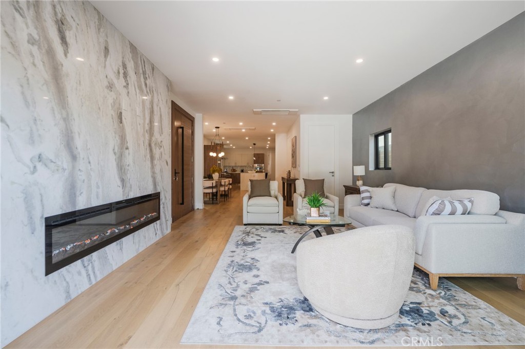 424 20th Property Photo 18
