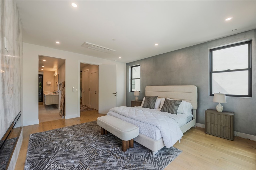 424 20th Property Photo 22